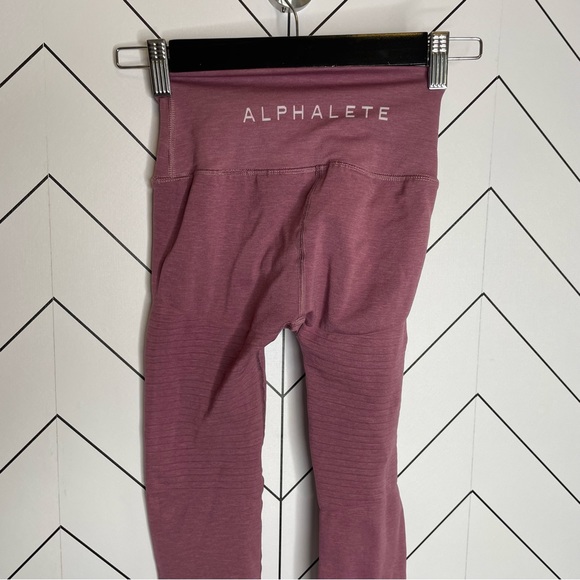 Alphalete | OG Revival Seamless Compression Workout Leggings Mauve Pink Size XS - Picture 7 of 11